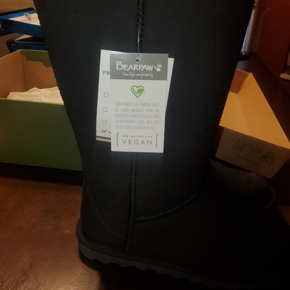 BOOTS - Picture 4 of 4